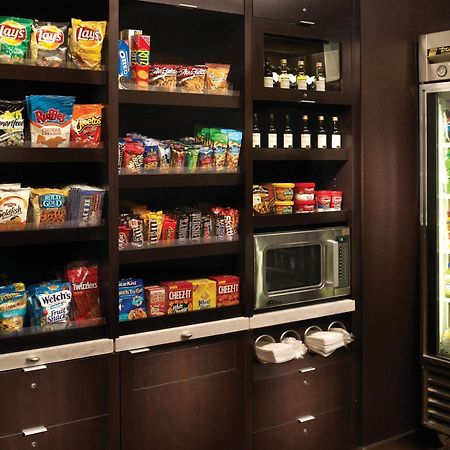 Courtyard By Marriott Macon Hotell Exteriör bild